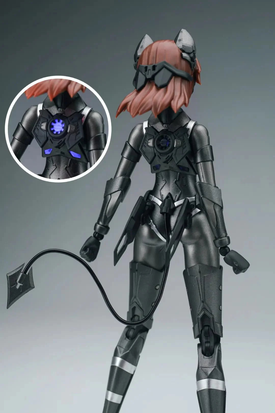 DC Comics Catwoman and Bat-Pod 1/10 Scale - Mokei Otaku