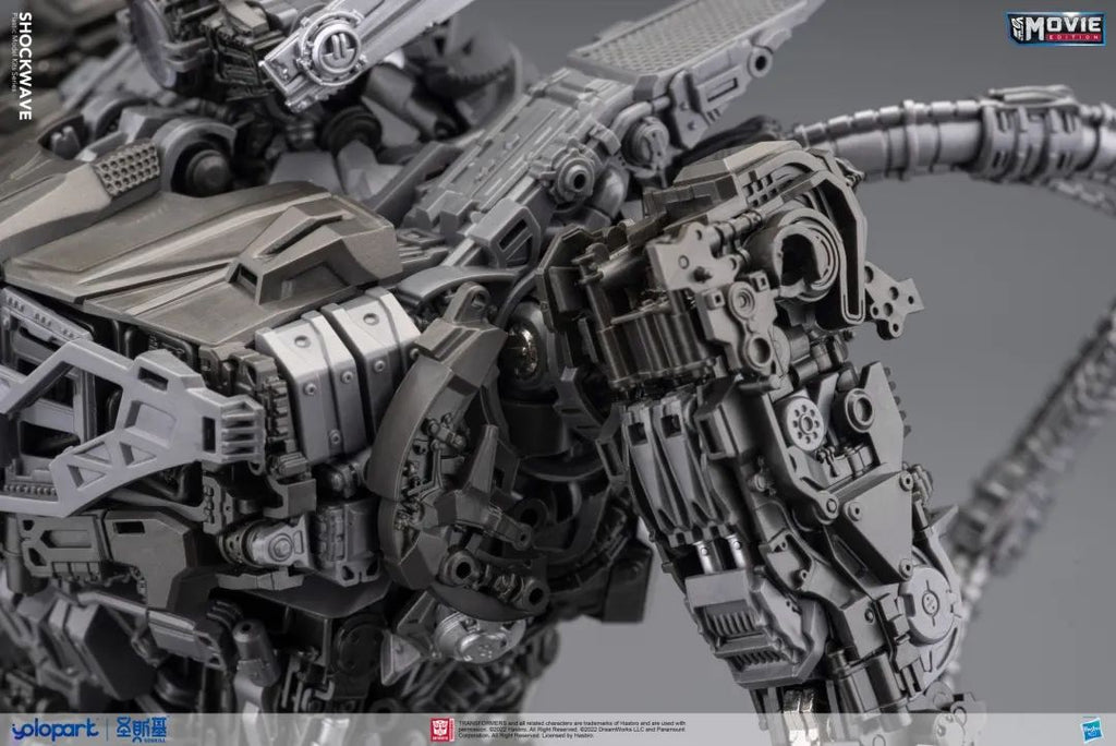 SOSKILL X Yolopark BUMBLEBEE THE MOVIE : 30cm Shockwave Plastic Model Kit - Mokei Otaku