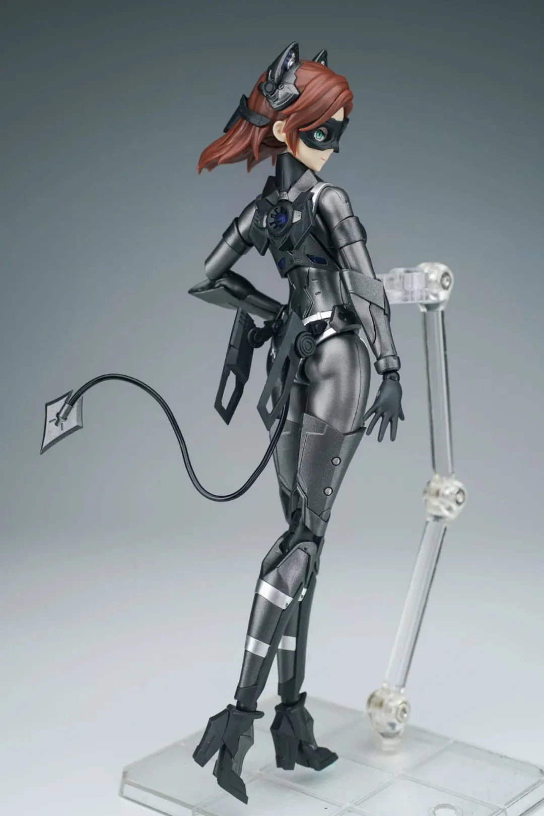 DC Comics Catwoman and Bat-Pod 1/10 Scale - Mokei Otaku